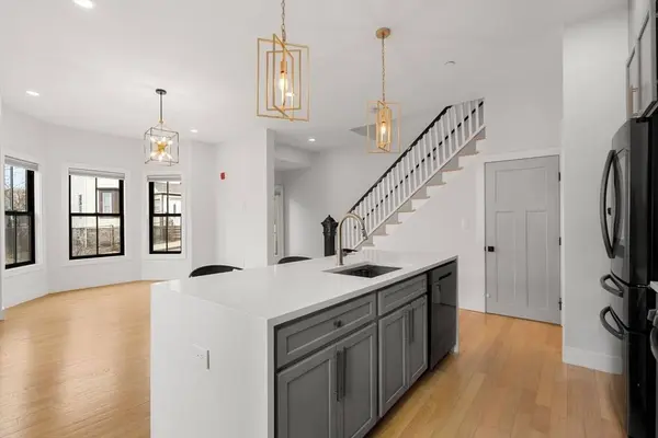 23 Folsom St #1, Boston, MA 02125