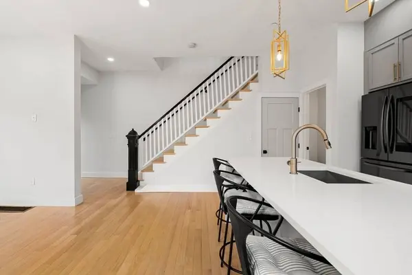 23 Folsom St #1, Boston, MA 02125