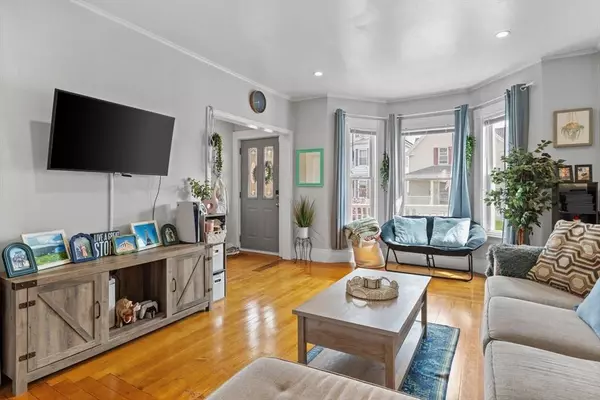 10 Atkins Ave, Lynn, MA 01904