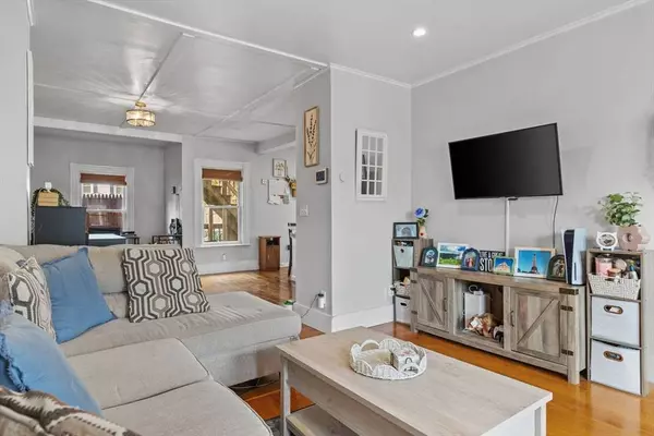 10 Atkins Ave, Lynn, MA 01904