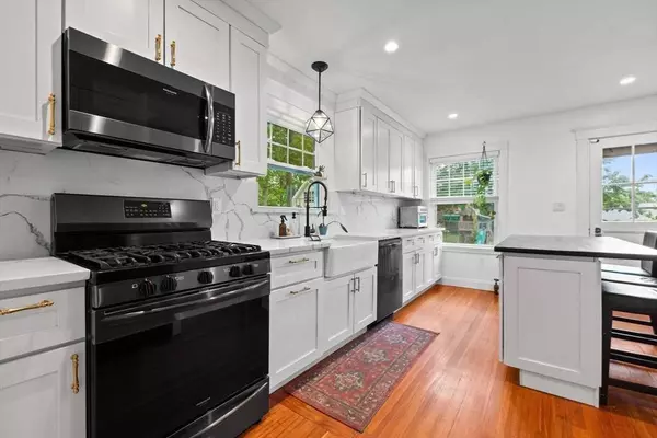 121 West St, Braintree, MA 02184