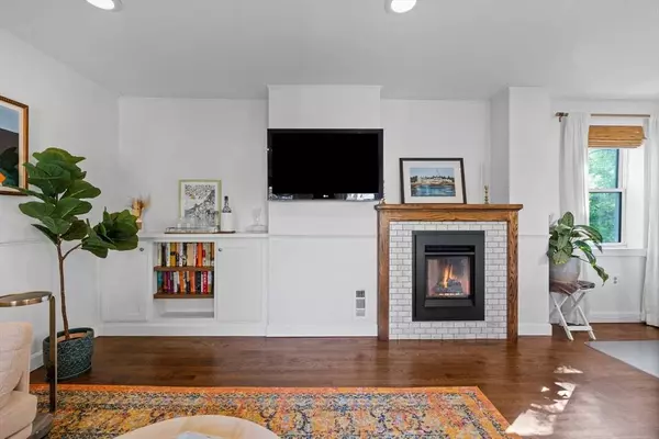 3 Short Street Pl, Boston, MA 02129