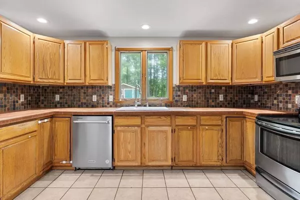 116 Elmer St, Pembroke, MA 02359