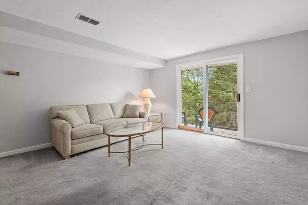 346 Neponset St #K, Canton, MA 02021