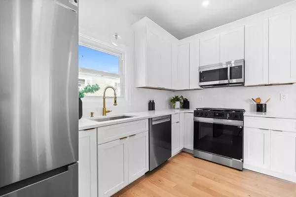 12 Sewall Ave #2B, Winthrop, MA 02152