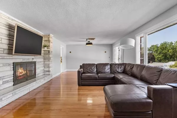 63 Sears Rd, Milton, MA 02186