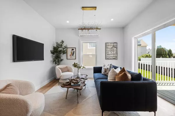 12 Sewall Ave #2B, Winthrop, MA 02152