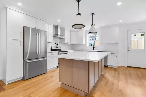 597 E 2nd St #A, Boston, MA 02127