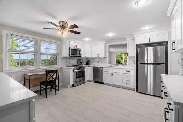 14 Harvard St Ext, Woburn, MA 01801