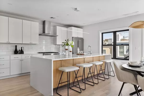 198 Bowen #3, Boston, MA 02127