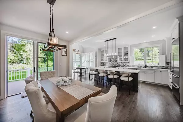 69 Wolcott Woods Lane #69, Milton, MA 02186