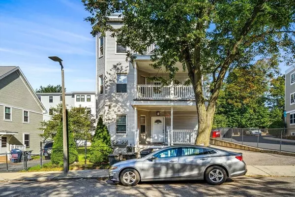 81 Kingsdale St, Boston, MA 02124