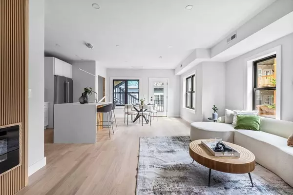 198 Bowen #1, Boston, MA 02127