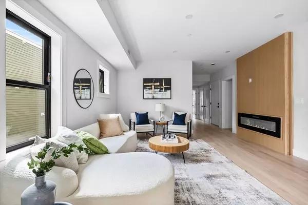 198 Bowen #1, Boston, MA 02127