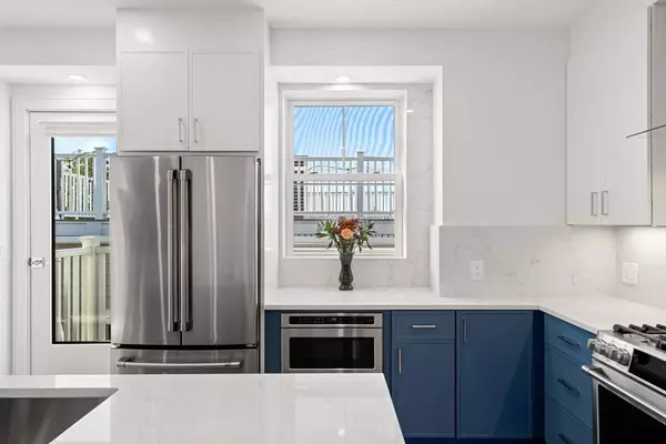 106 Webster #PH1, Boston, MA 02128