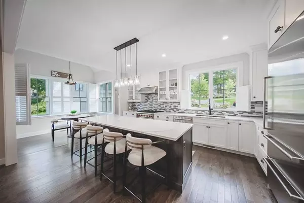 69 Wolcott Woods Lane #69, Milton, MA 02186