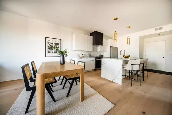 66 Mcgrath #308, Quincy, MA 02169