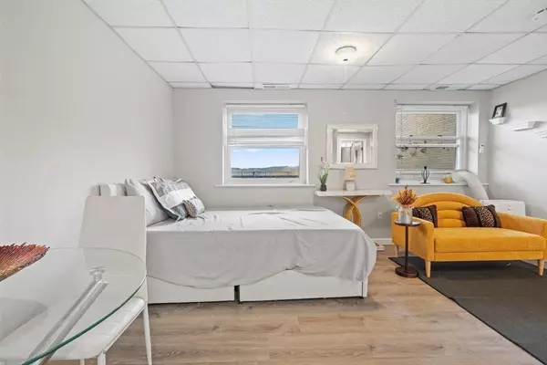 340 Main Street #705, Melrose, MA 02176