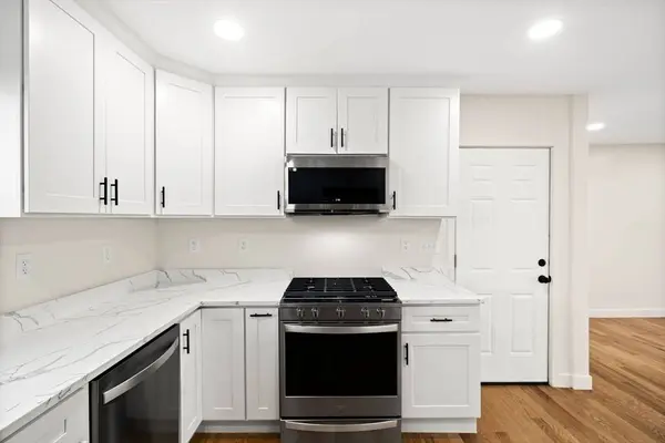 8 Faunce Rd #A, Boston, MA 02126