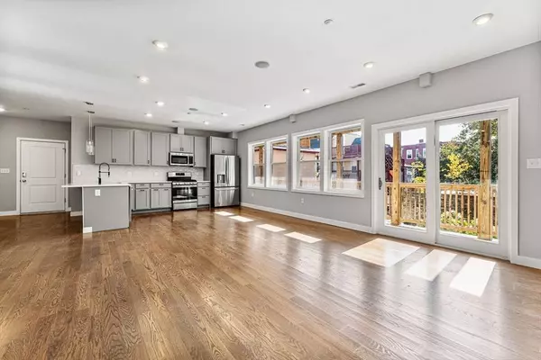 10 Ruthven Park #2, Boston, MA 02121