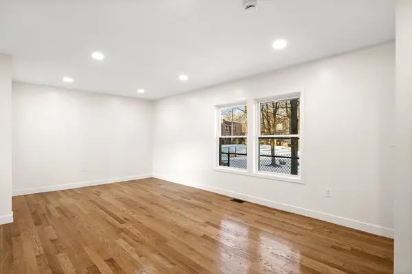 8 Faunce Rd #A, Boston, MA 02126
