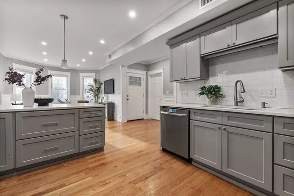 52 Lithgow St #2, Boston, MA 02124