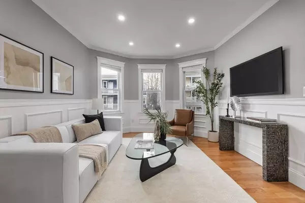 52 Lithgow St #2, Boston, MA 02124