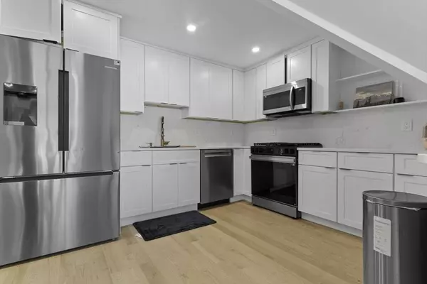 12 Sewall Ave #3, Winthrop, MA 02152