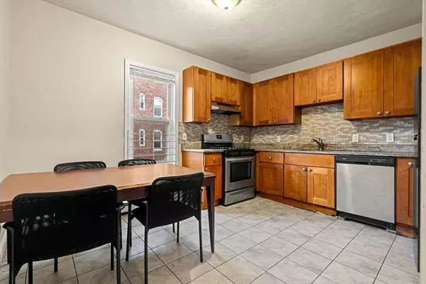 41 Charles St, Boston, MA 02122