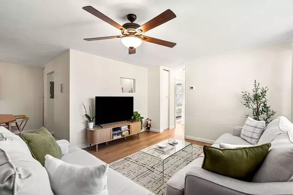 5 Woodsum Dr #12, Braintree, MA 02184