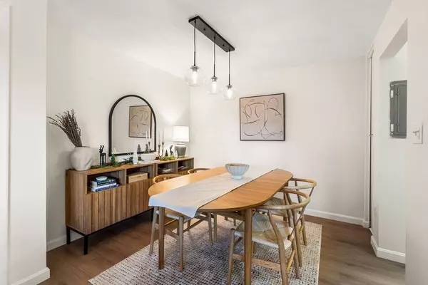 5 Woodsum Dr #12, Braintree, MA 02184