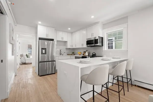 60 Derby St #1, Somerville, MA 02145