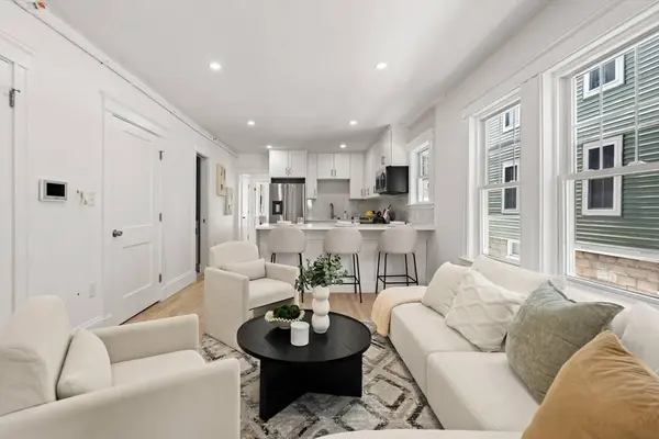 60 Derby St #1, Somerville, MA 02145