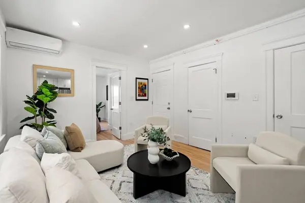 60 Derby St #1, Somerville, MA 02145