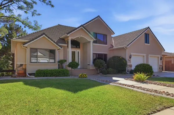 201 Shadow Point DR, St George, UT 84770