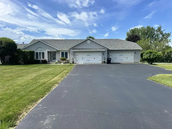 31 Ormsby CIR, Peru, NY 12972