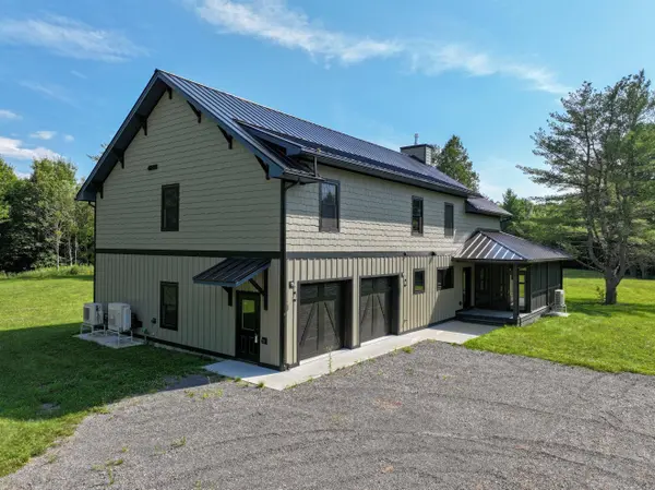 109 Southwick RD, Champlain, NY 12919