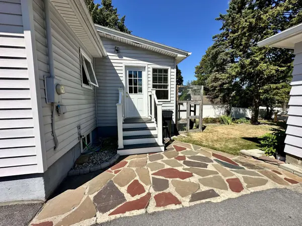 36 Morrison AVE, Plattsburgh, NY 12901