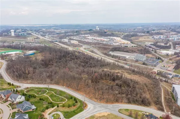 VL Ridge Rd, Robinson Twp - Nwa, PA 15205