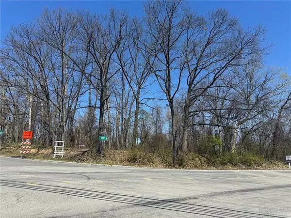 VL Ridge Rd, Robinson Twp - Nwa, PA 15205