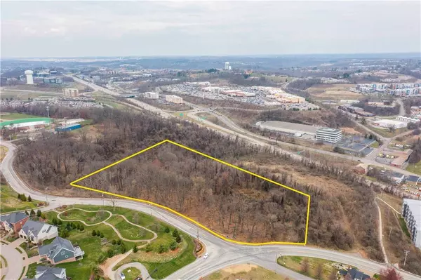 VL Ridge Rd, Robinson Twp - Nwa, PA 15205