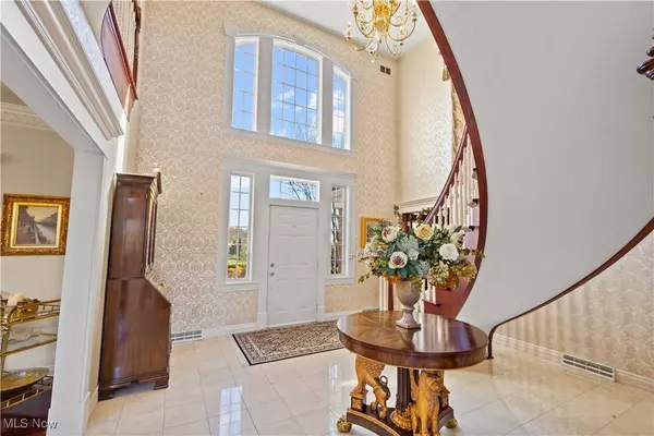 1 RIVERSIDE DR, New Cumberland, WV 26047