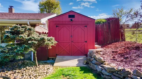 227 Vine ST, Follansbee, WV 26037