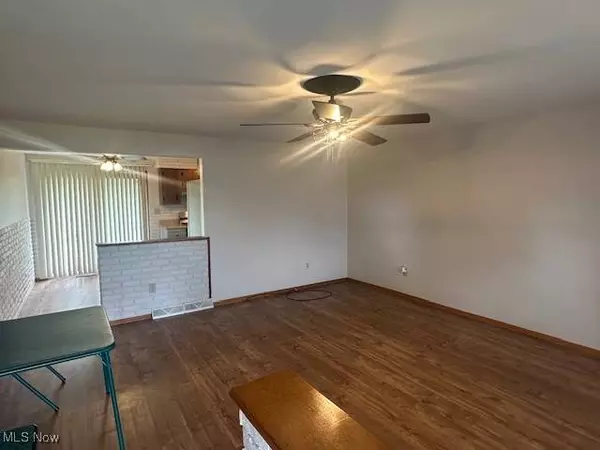 188 Court ST, Follansbee, WV 26037