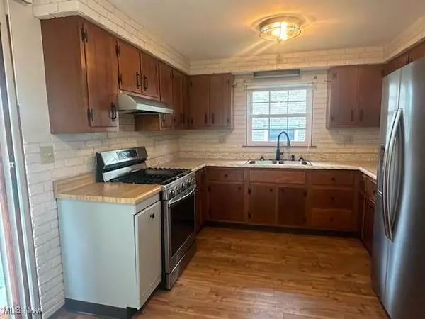 188 Court ST, Follansbee, WV 26037