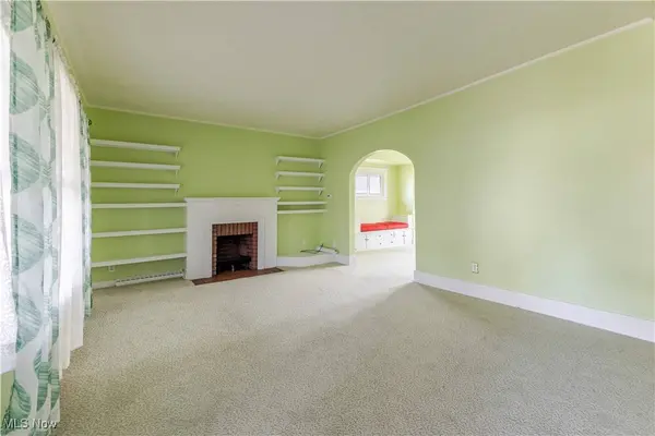 3724 Brightway ST, Weirton, WV 26062