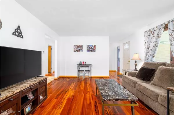 330 Patricia AVE, Weirton, WV 26062