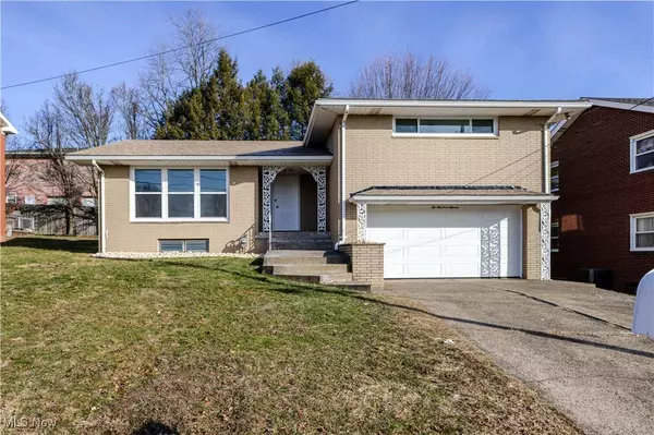 211 Donnell ST, Weirton, WV 26062