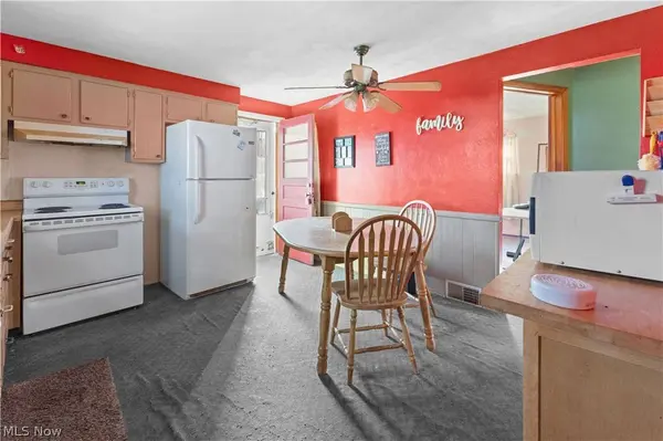 337 Greenbrier RD, Weirton, WV 26062