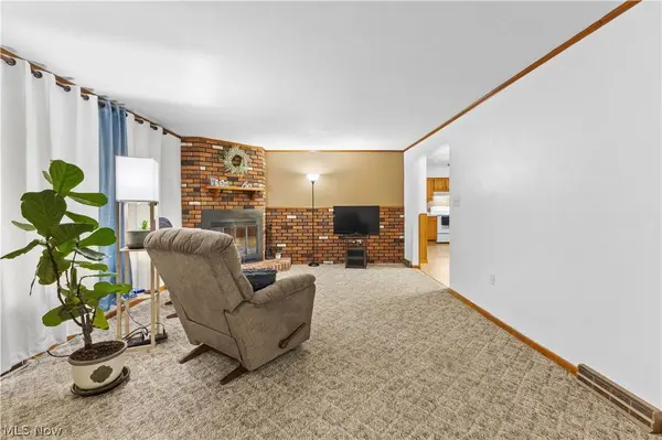 107 Laurel DR, Weirton, WV 26062